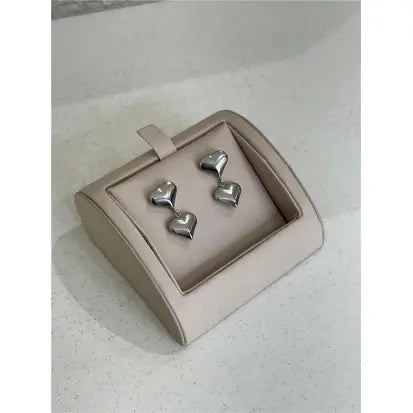 Brinco Penduricalho de Coração Duplo Abaulado Liso