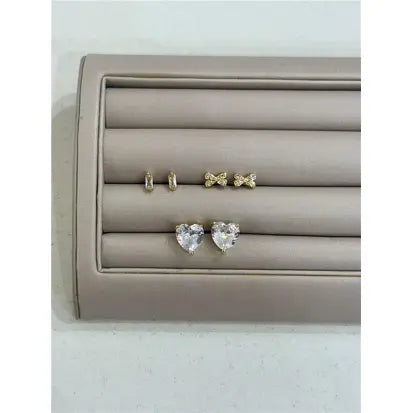 Conjunto de Brincos Folheado a Ouro